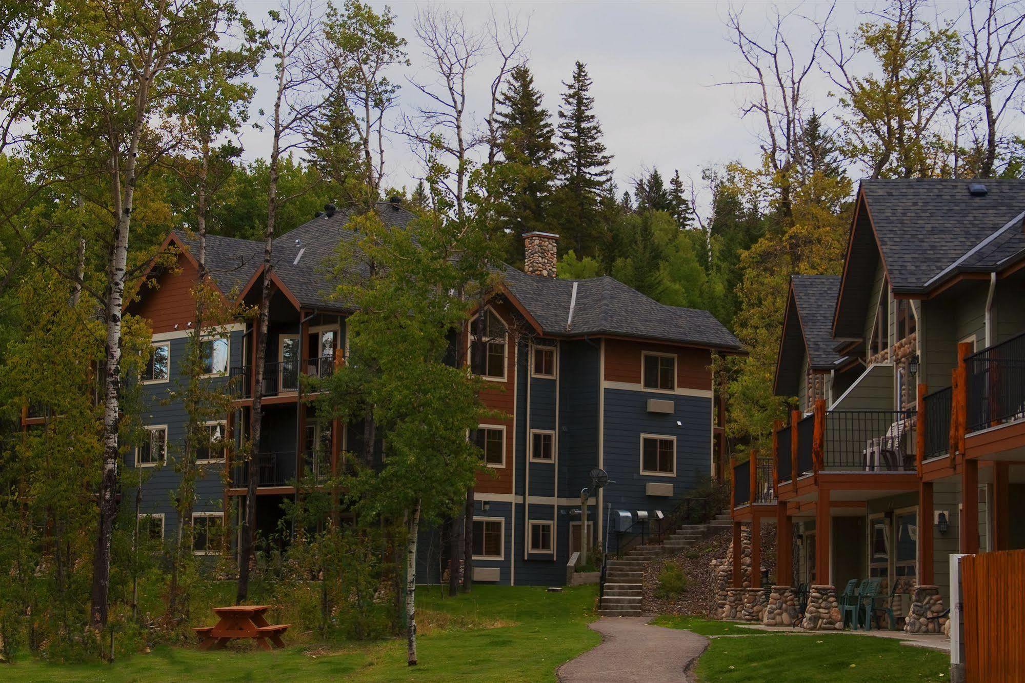 Elkwater Lake Lodge And Resort Exterior foto